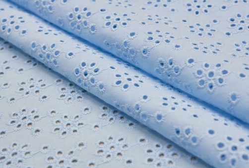 Ткань для шитья и рукоделия Шитье орнамент голубой 2 м * 144 см